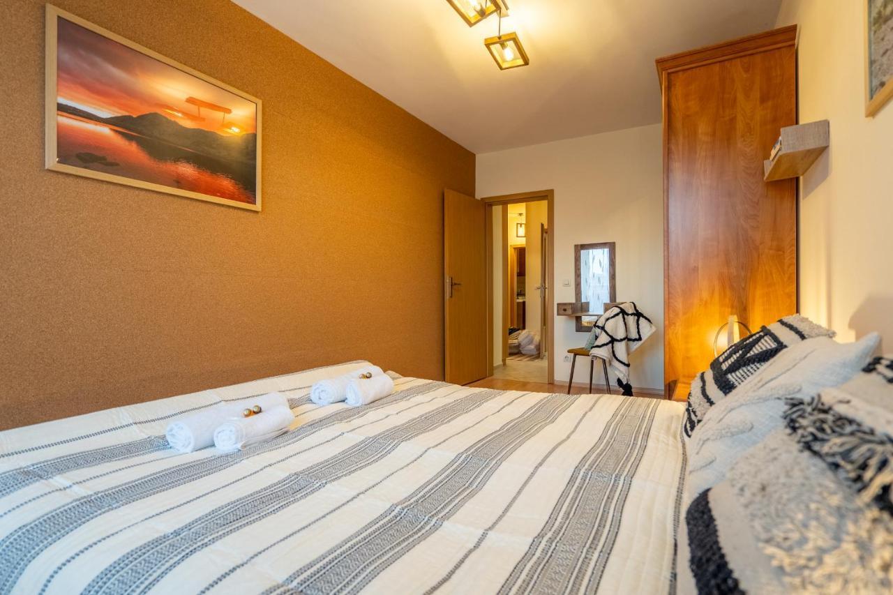 Premium Comfy 2Bdr Apt - Free Parking - Fast Wi-Fi Sofia Exterior photo