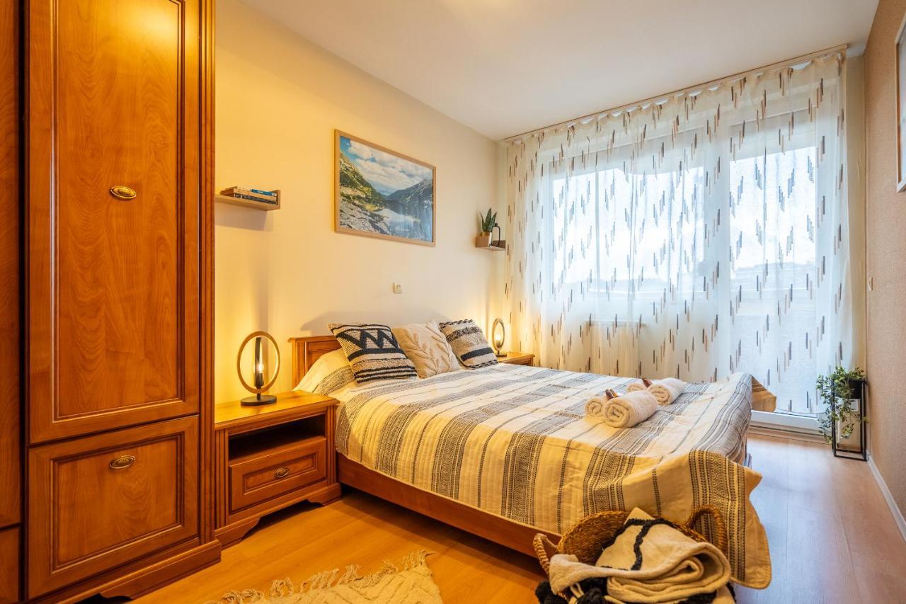 Premium Comfy 2Bdr Apt - Free Parking - Fast Wi-Fi Sofia Exterior photo