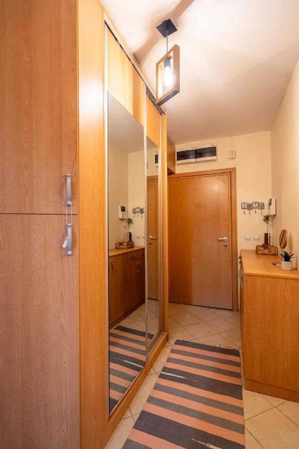 Premium Comfy 2Bdr Apt - Free Parking - Fast Wi-Fi Sofia Exterior photo