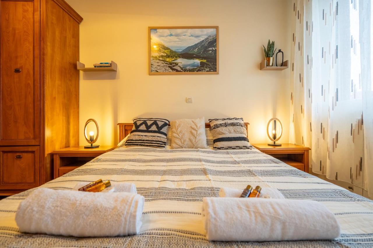 Premium Comfy 2Bdr Apt - Free Parking - Fast Wi-Fi Sofia Exterior photo