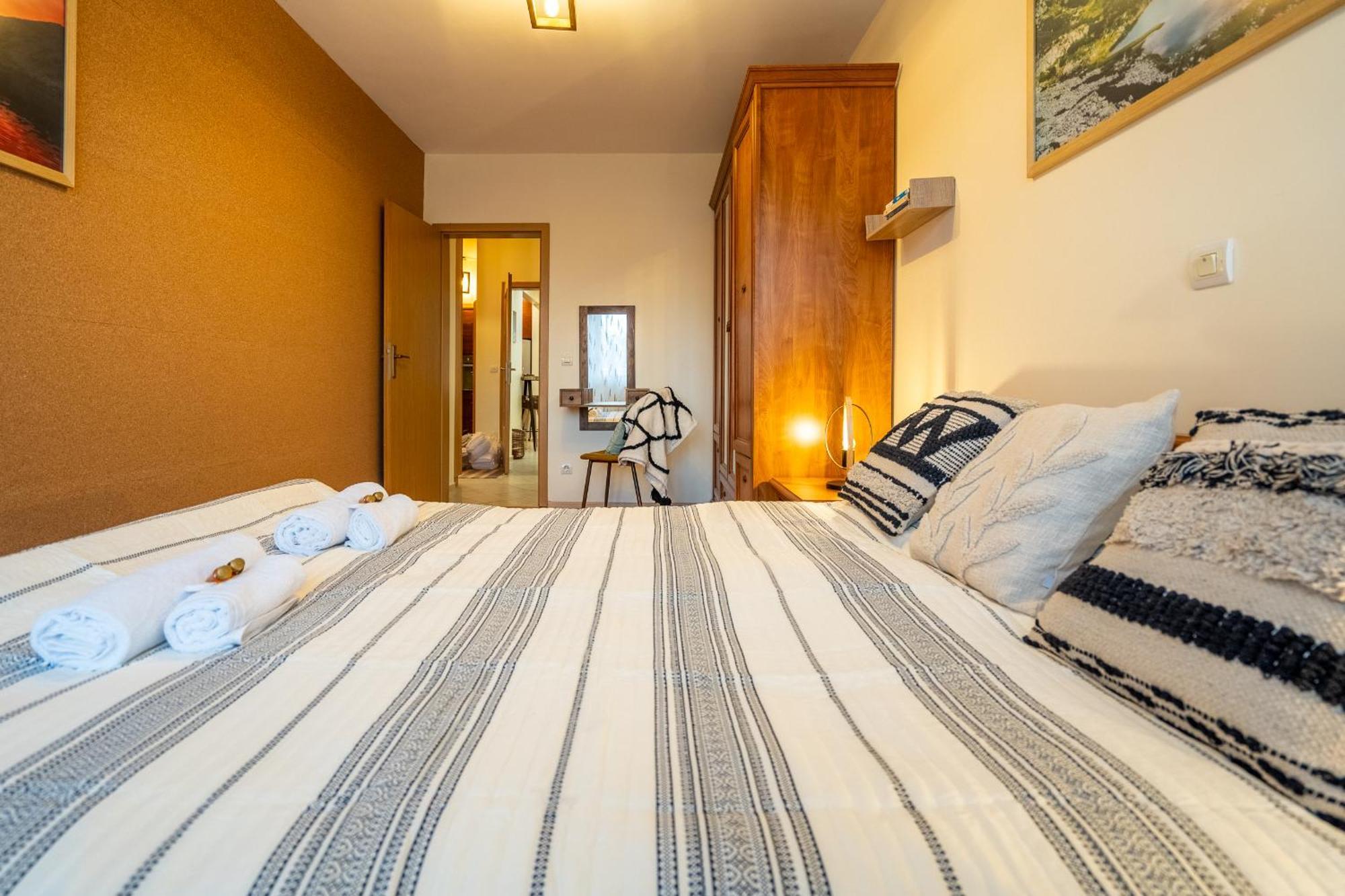 Premium Comfy 2Bdr Apt - Free Parking - Fast Wi-Fi Sofia Exterior photo
