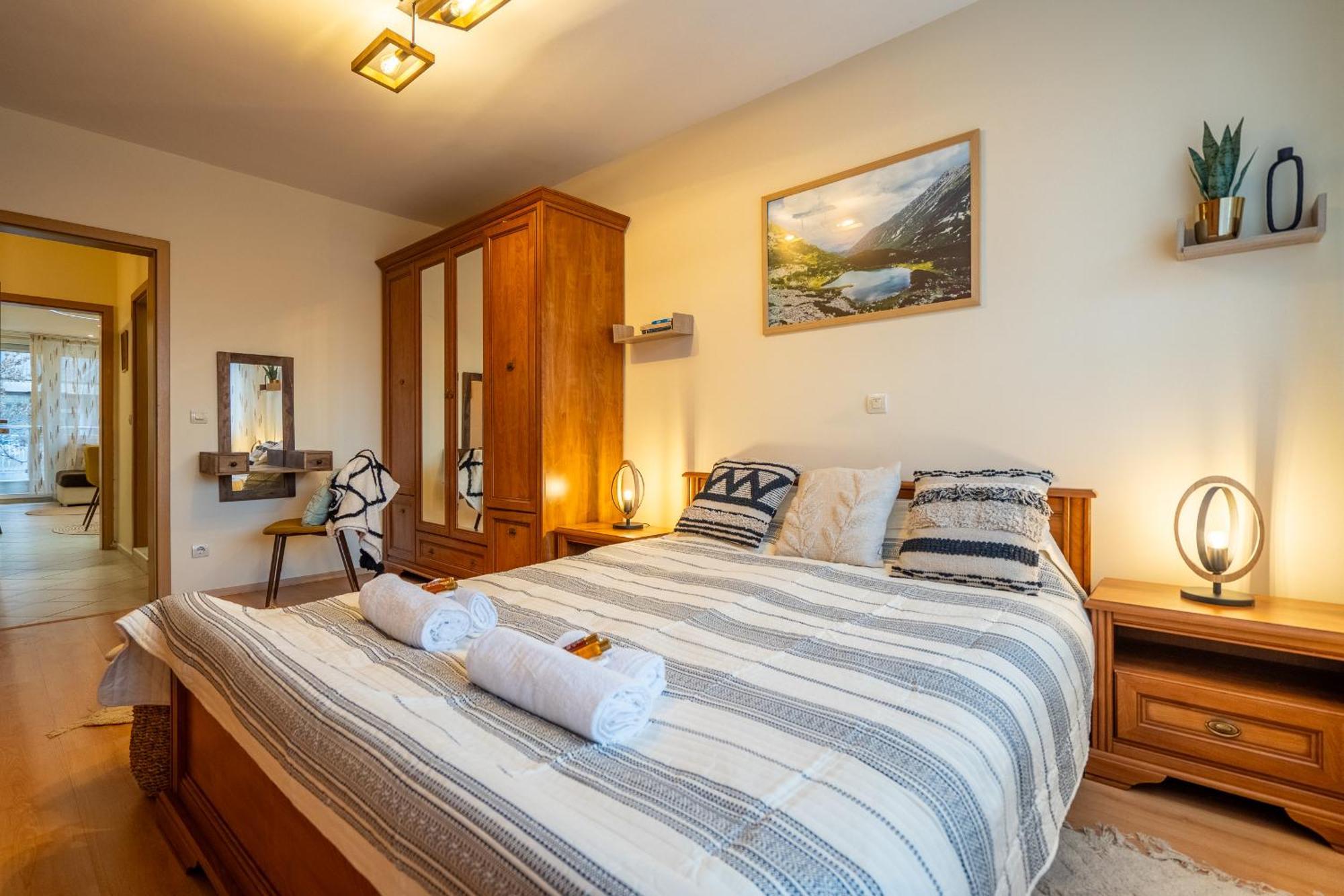 Premium Comfy 2Bdr Apt - Free Parking - Fast Wi-Fi Sofia Exterior photo